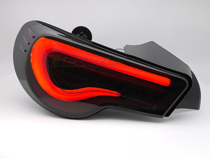 Detaljbilde av baklykter Toyota GT86 12-21 med LED-detaljer.