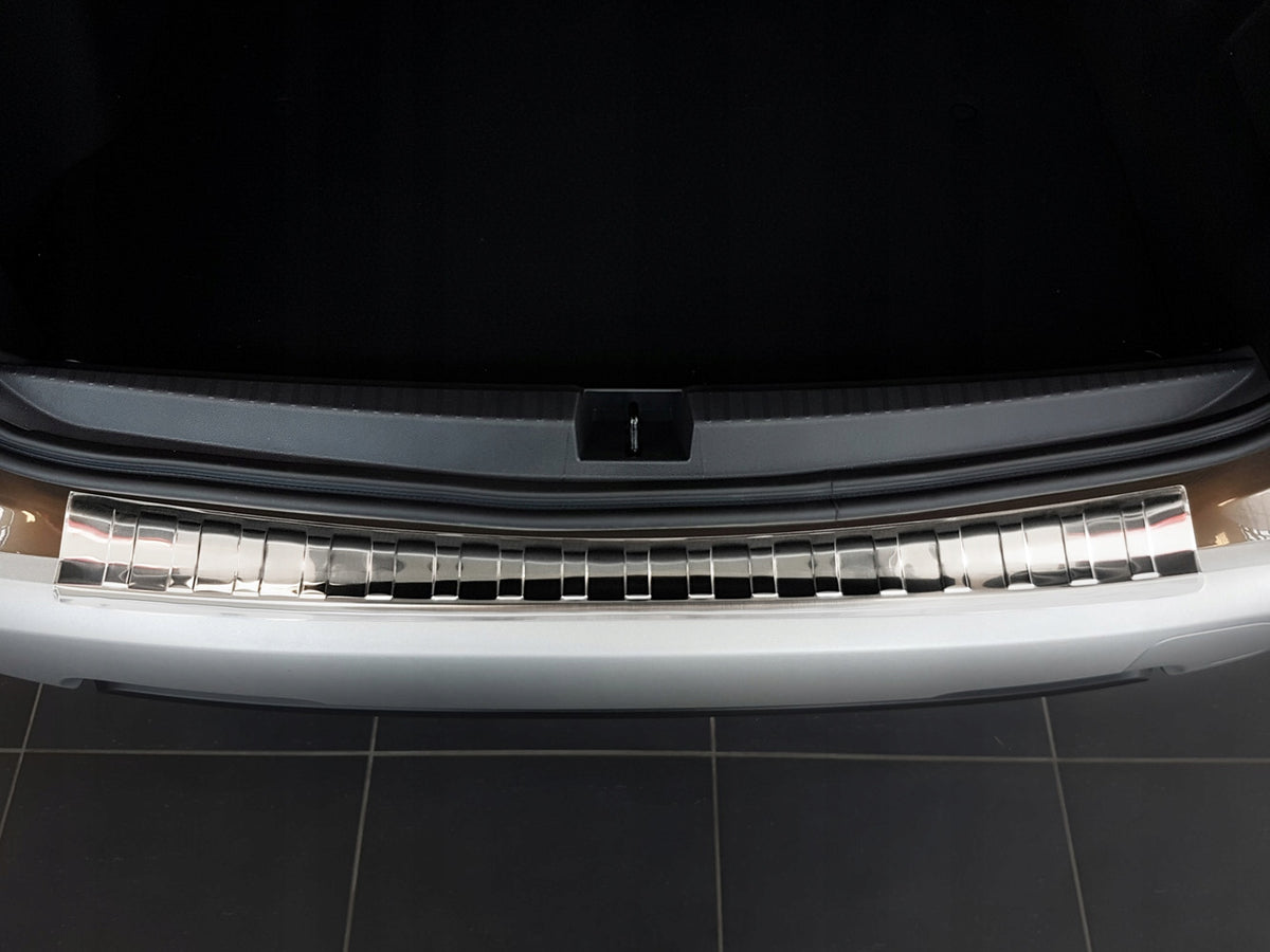 Avisa bakfangerbeskytter til Dacia Duster II – beskytter mot riper ved lasting