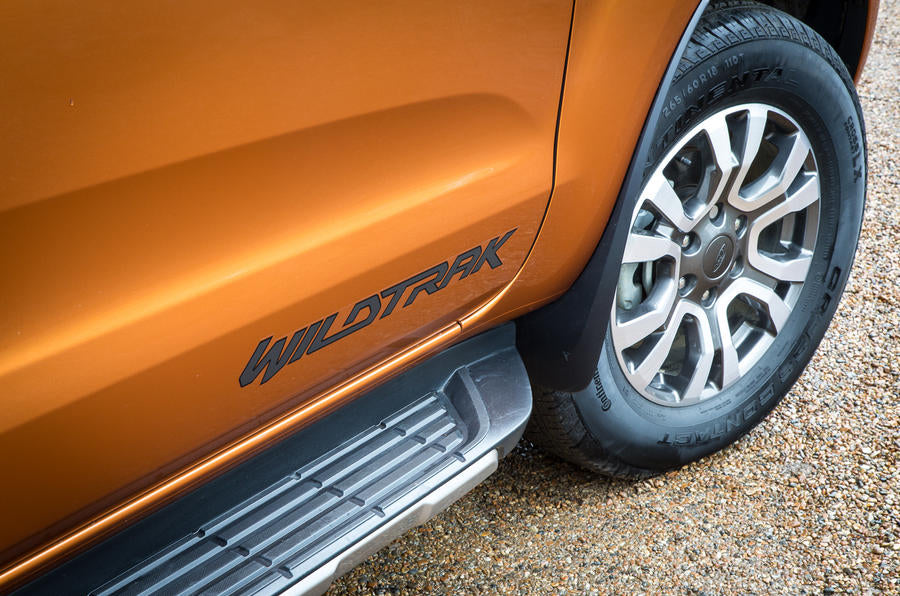 Stigtrinn Ventshield i aluminium og ABS til Ford Ranger Wildtrack 2016-2022, enkel montering uten boring