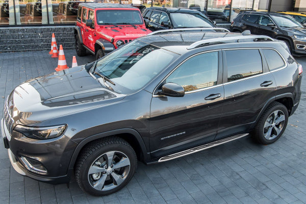 Stigtrinn Jeep Cherokee V V-Class Ventshield (2013-2018) - sett forfra