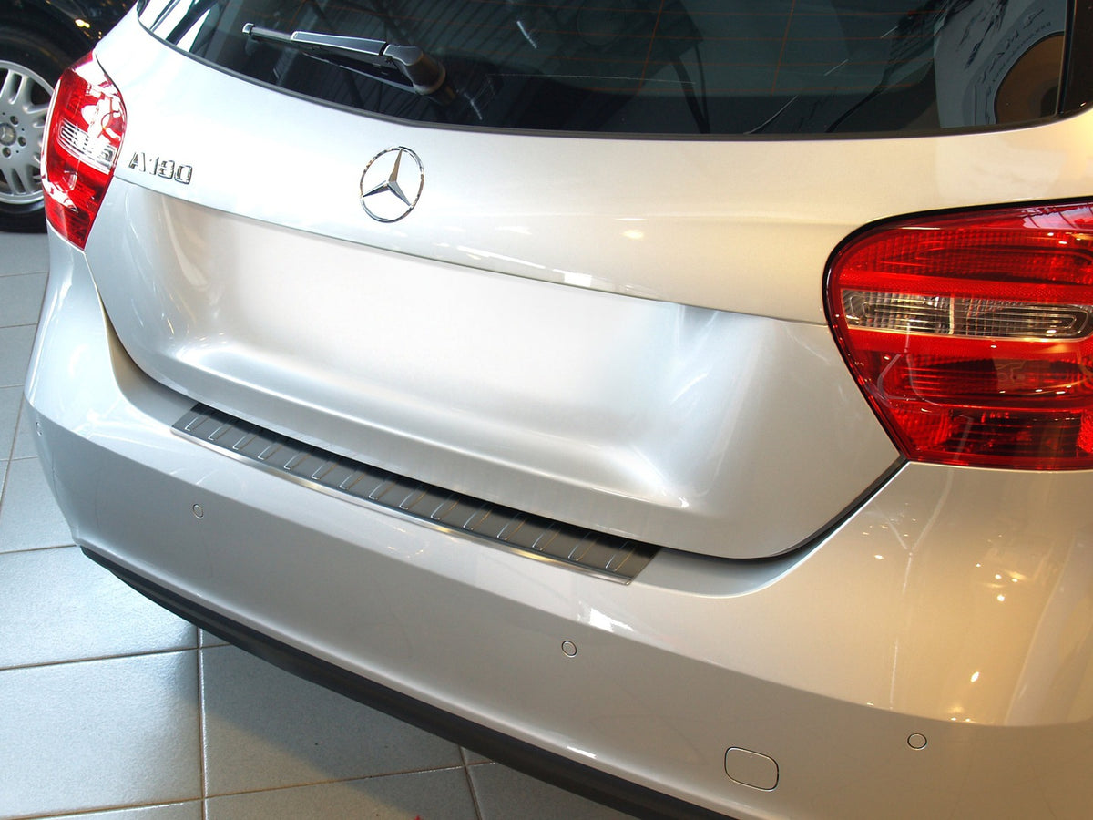 Avisa bakfangerbeskytter til Mercedes A III W176 /W176 FL hatchback – rustfritt stål børstet