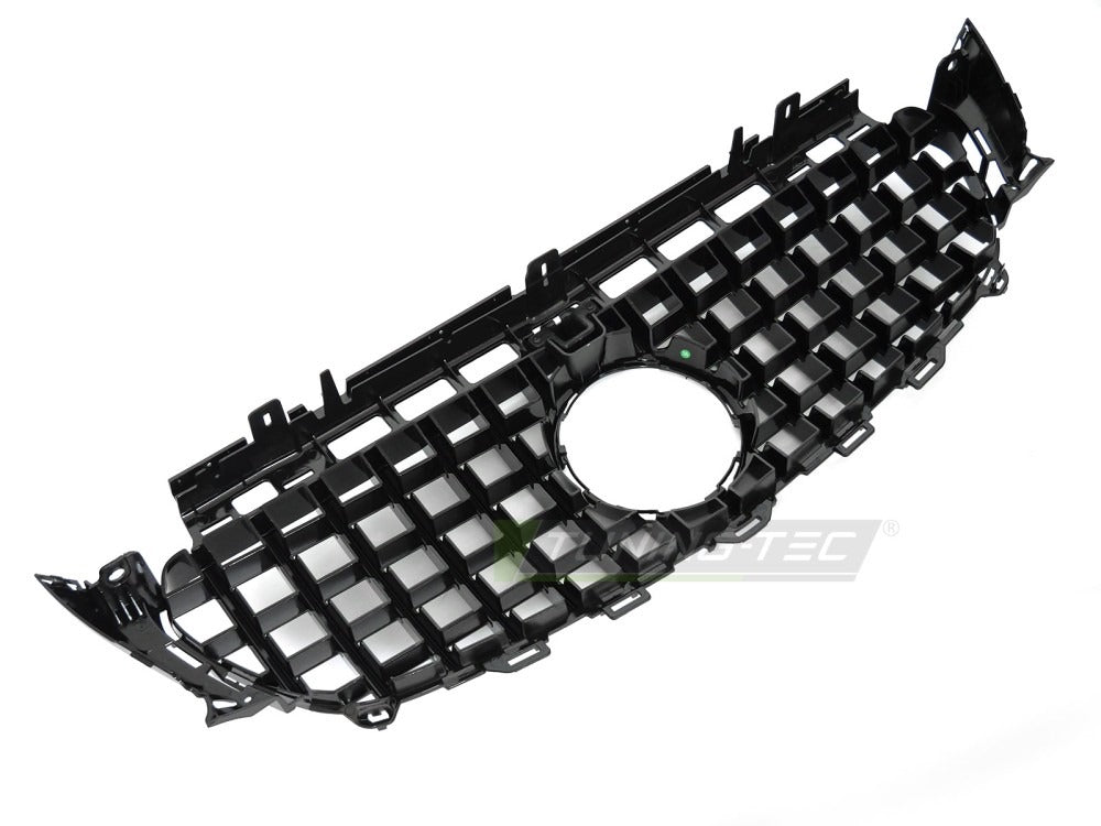 Grill Mercedes E-Klasse W213 16-19 sort med festedetaljer.