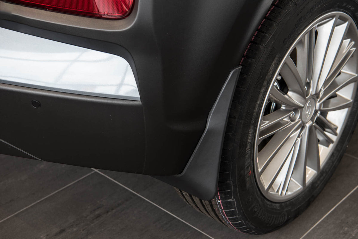 Ven-Tuning skvettlapp til Hyundai KONA I – svart ABS