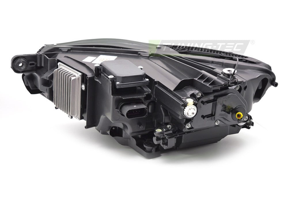 Frontlykter VW Passat B8 14-19 pakke og innhold.