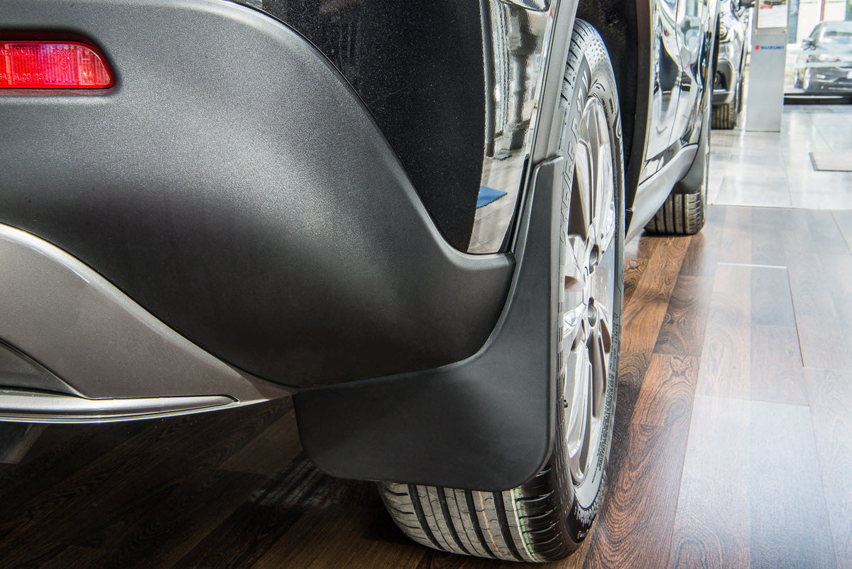 Ven-Tuning skvettlapp til Suzuki Vitara II (LY) – svart ABS-materiale