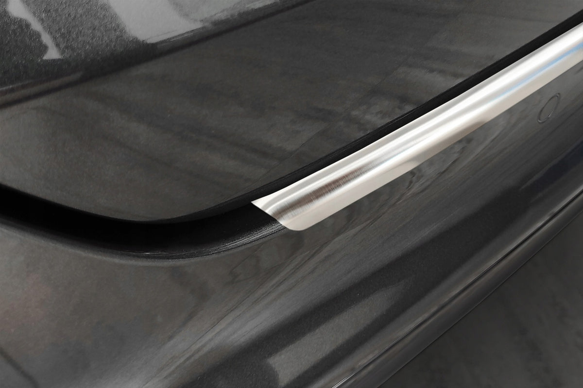 Bakfangerbeskytter Ford Mondeo V (2014-2022) – Rustfritt stål - nærbilde