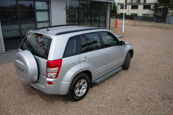 Stigtrinn Suzuki Grand Ventshield (2005-2014) - sett forfra