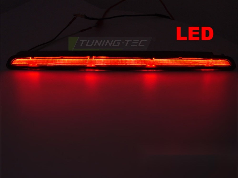 Detaljbilde av bremselys VW T6/T6.1 Tailgate 16-22 med LED-detaljer.