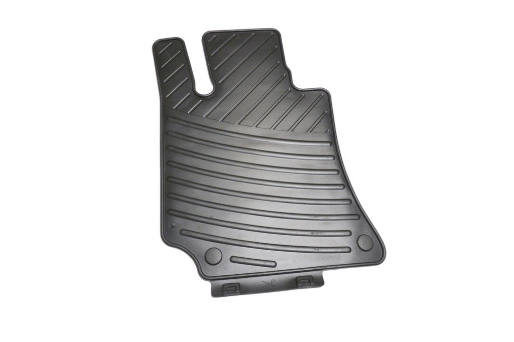Gulvmatter Mercedes E-Klasse W212 (2009-2016) – TPE gummi | Mercedes OEM - nærbilde