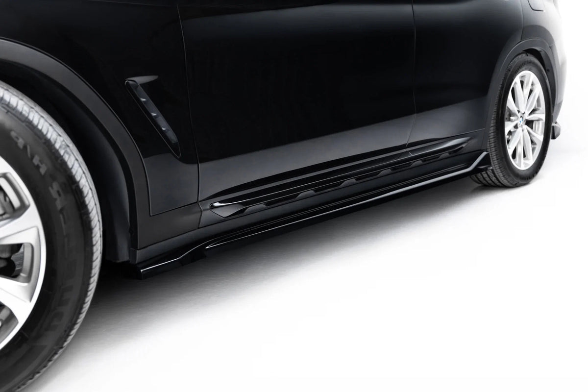 Sideskjørt diffusers BMW X3 G01 sett fra siden i gloss black
