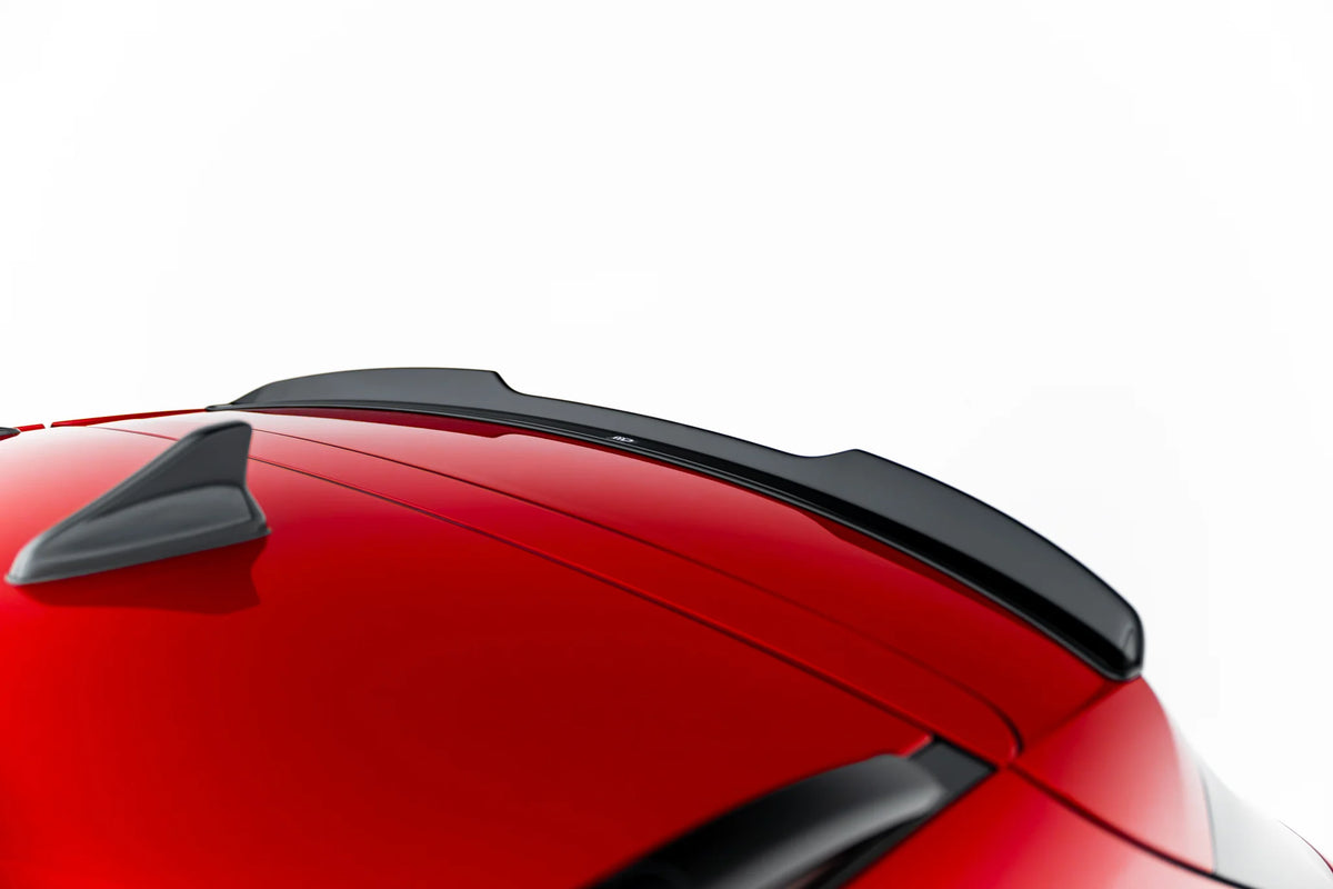 Spoiler Cap til Hyundai i30 N-Line Wagon sett fra siden i gloss black finish
