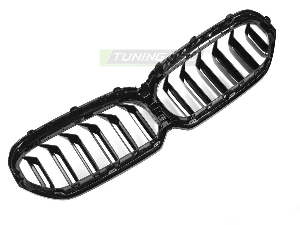 Glossy black dobbel bar grill montert på BMW 5 Serie G30/G31/F90