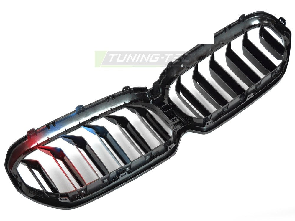 BMW 5 Serie F90 G30 G31 grill med doble sprosser i glossy svart finish