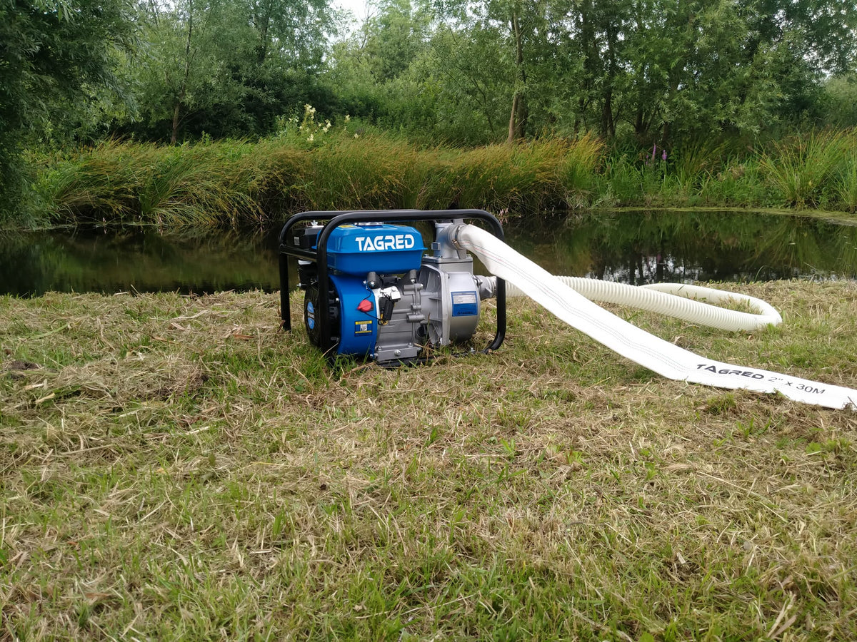 Motopumpe Tagred 1559 forgasser med turtallsregulering i nærbilde