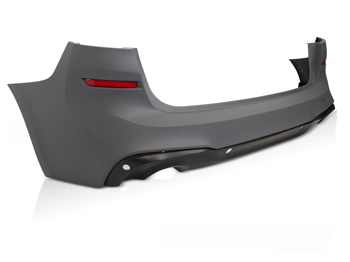 Bakfanger Sport Style BMW 2-Serie F46 LCI med PDC-utsparinger sett bakfra