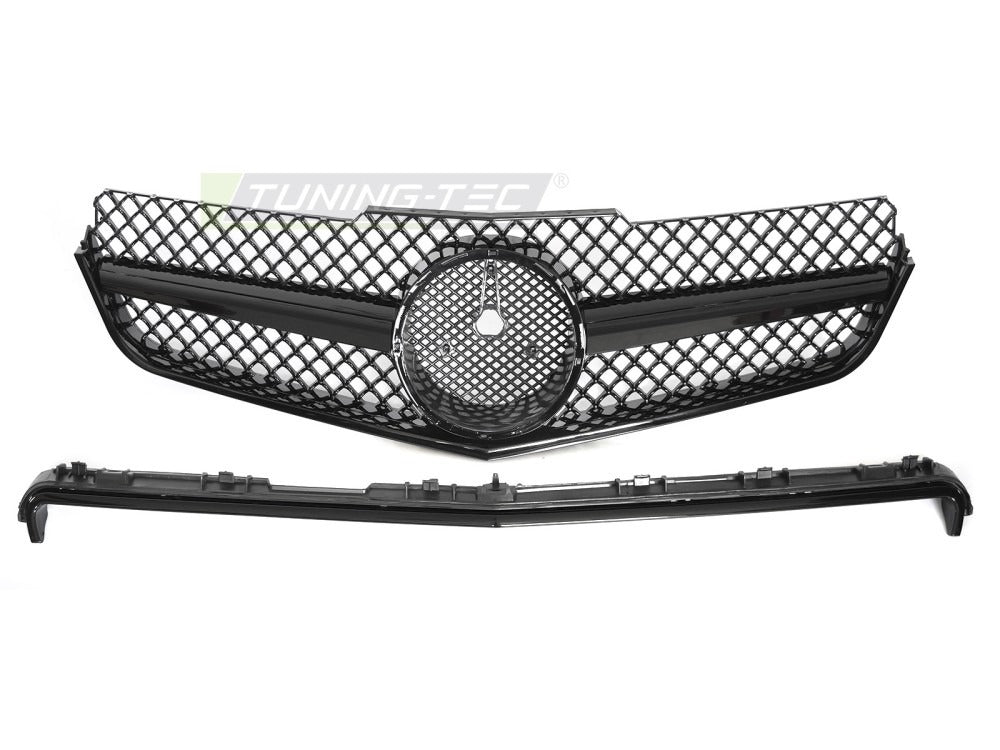 Detaljbilde av Grill E-Klasse C207 09-13 sort med lamellstruktur og emblemfeste.