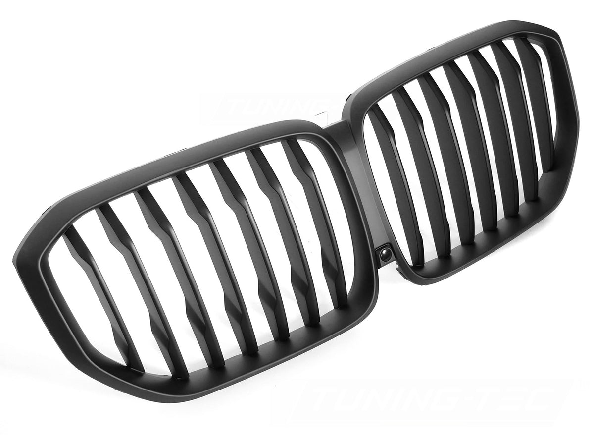 Grill til BMW X5 G05 19-22 i matt sort sett rett forfra på hvit bakgrunn.