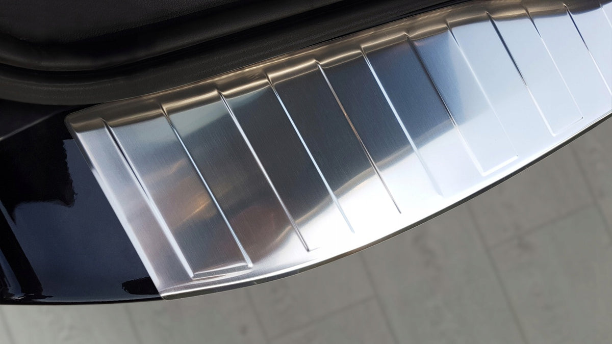 Avisa bakfangerbeskytter til Ford Mondeo IV Stasjonsvogn – beskytter mot riper ved lasting