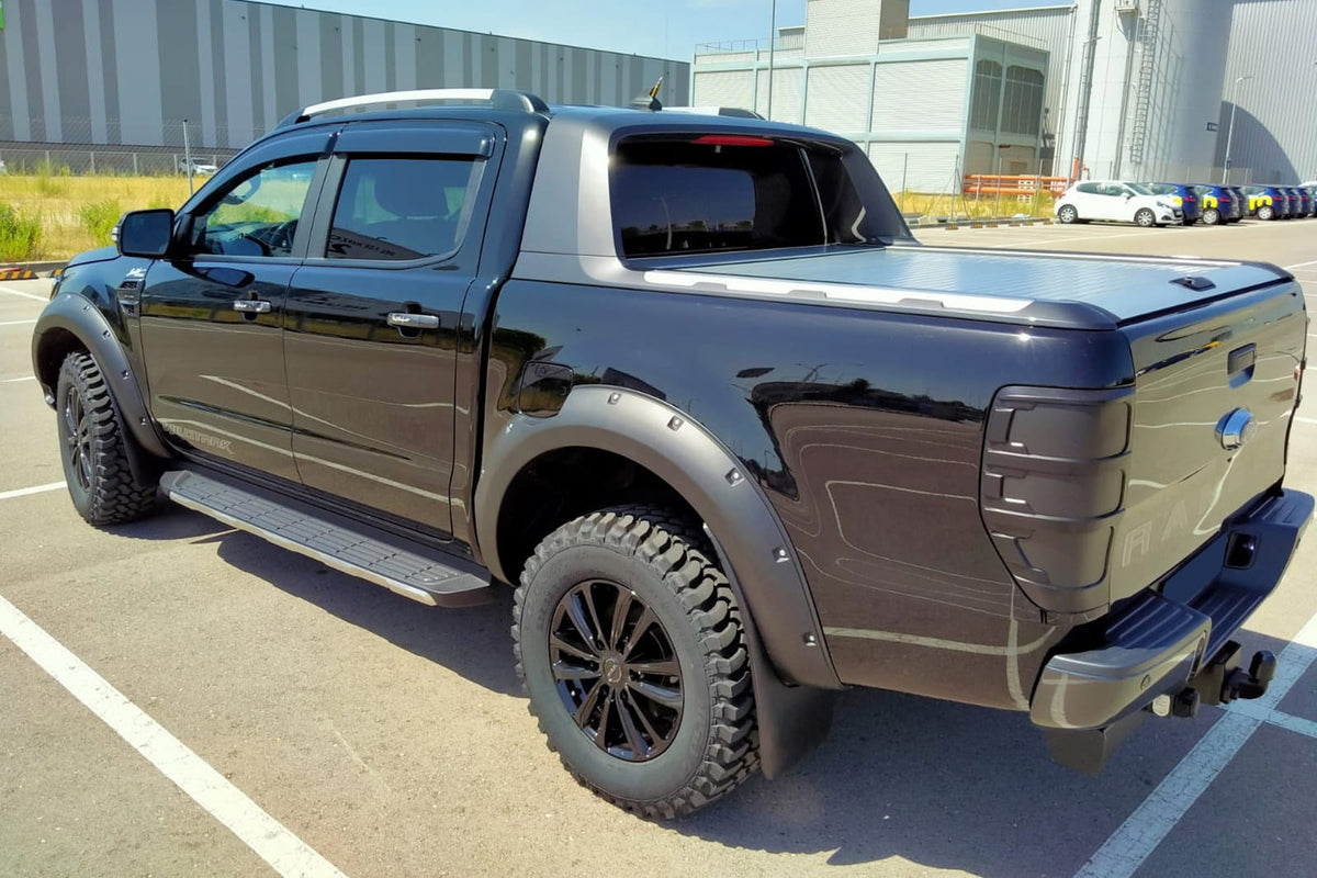 Ven-Tuning skvettlapp til Ford Ranger – ABS plast