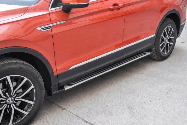 Stigtrinn fra Ventshield til Vw Tiguan Allspace 2017-2024 i aluminium og svart/sølv