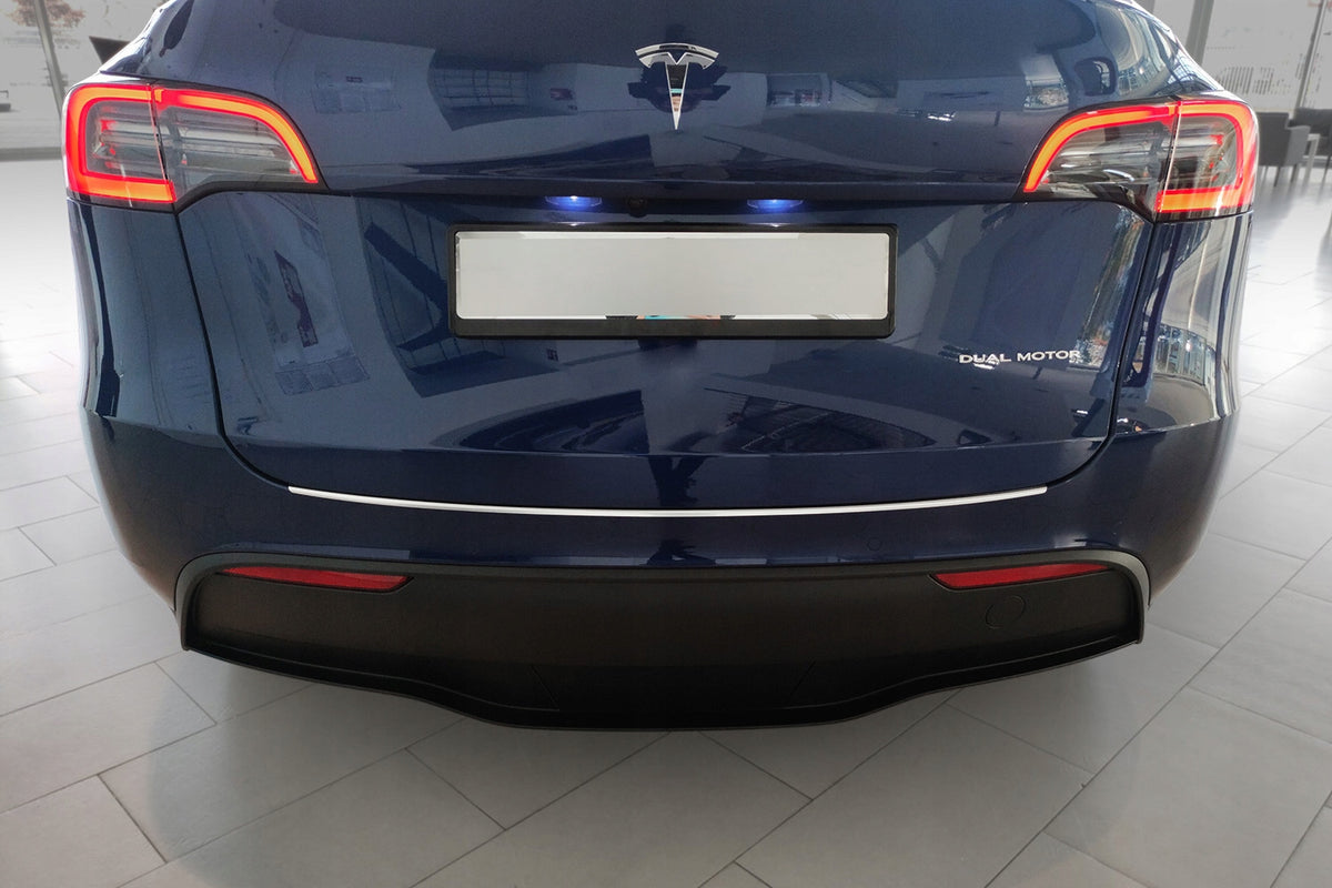 Bakfangerbeskytter Tesla Model Y (2020-2025) – Rustfritt stål - detaljer