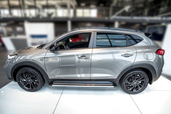 Stigtrinn Hyundai Tucson Ventshield (2015-2020) - sett forfra
