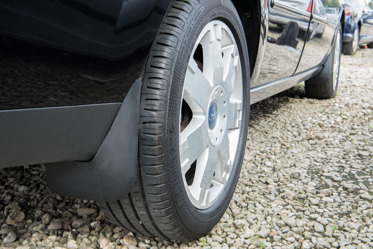 Ven-Tuning skvettlapp til Ford Mondeo III Sedan – ABS-plast