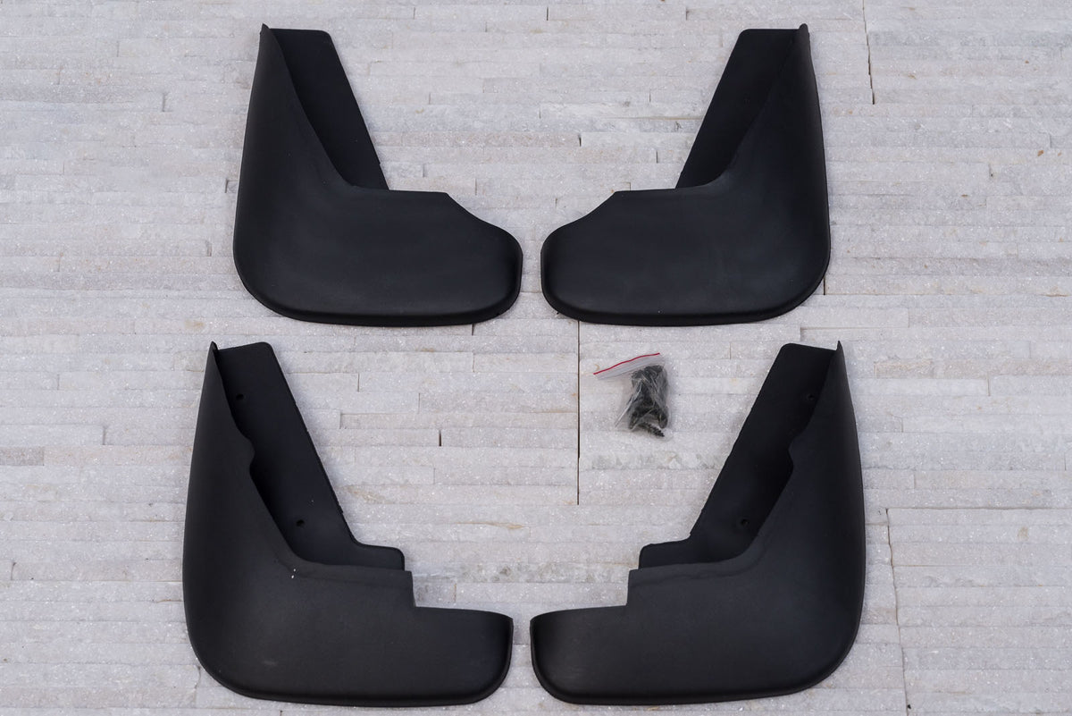 Skvettlapp Ford Mondeo III Sedan (2000-2007) – ABS - detaljer