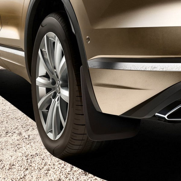 VAG OEM skvettlapp til Vw Touareg CR / Black - sett 2 stk. – ABS Automotive