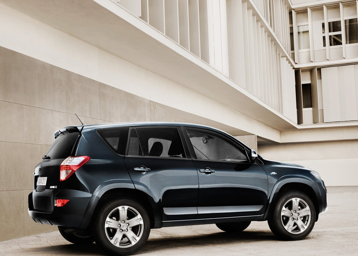 Takrails Ventshield til Toyota RAV 4 2006-2012 i aluminium og ABS
