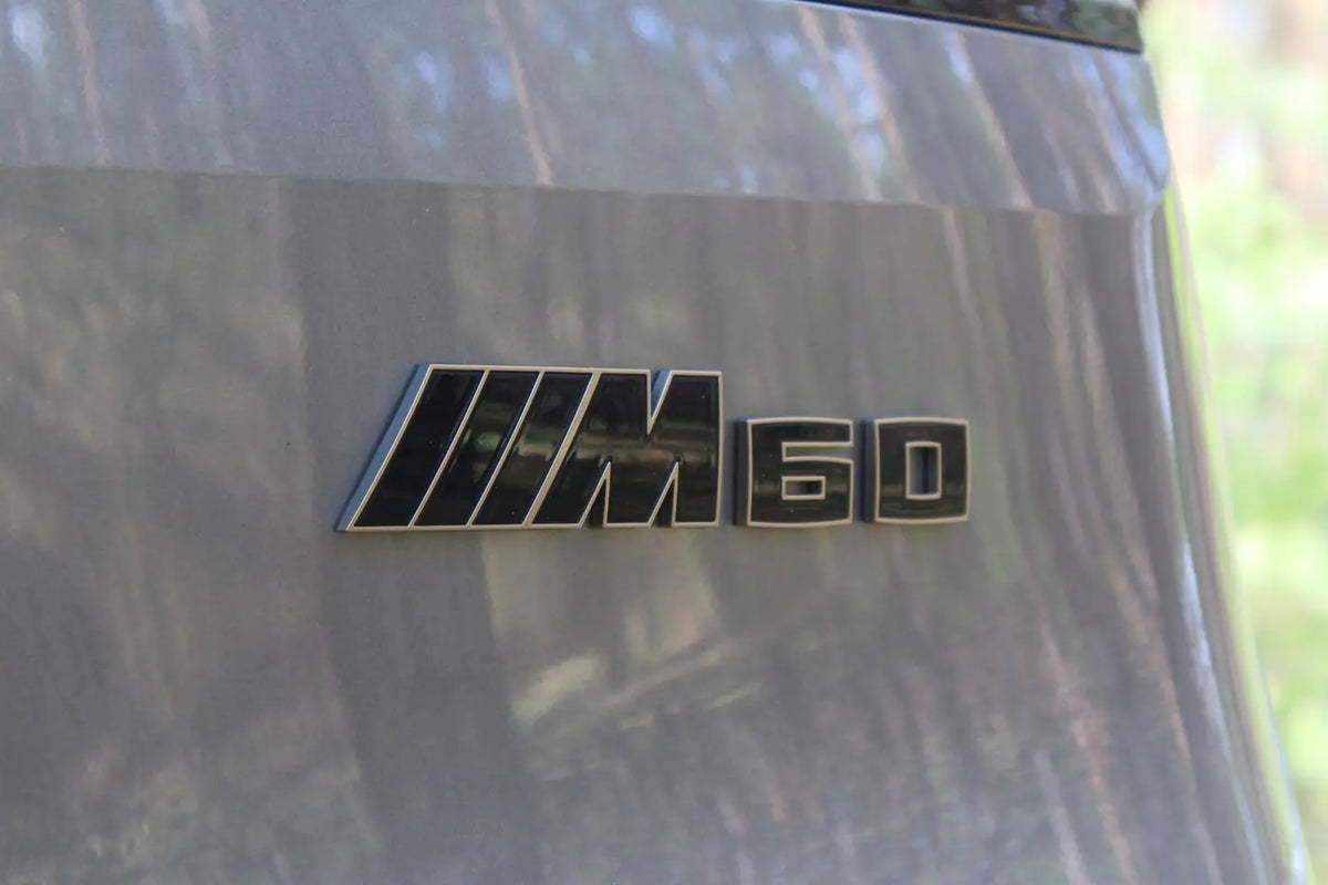 Emblem Bmw iX (I20) Bronze ///M60 Edition Bakluke | Bmw Ag - sett bakfra