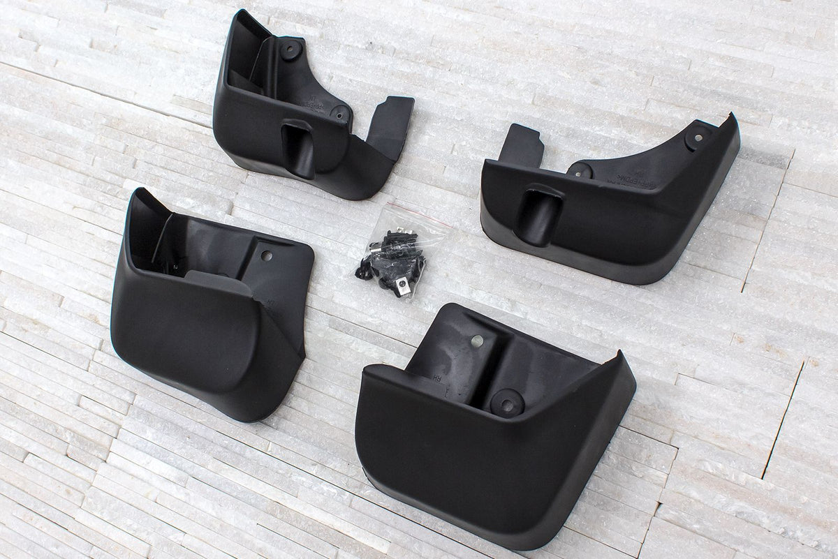 Ven-Tuning skvettlapp til Subaru Forester III – svart ABS-materiale