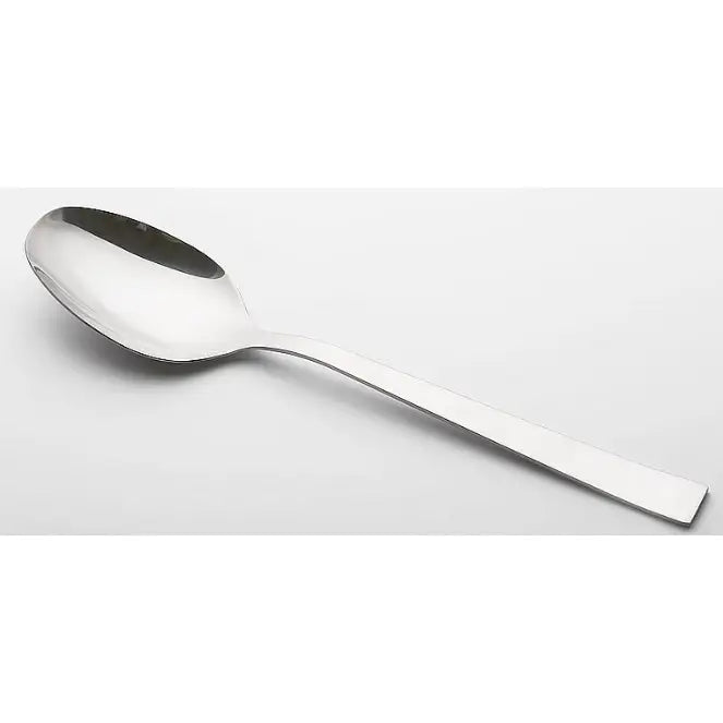 Skje fra Amefa Padova-bestikk, skrå visning som fremhever det rette skaftet og den moderne, sølvfargede finishen.