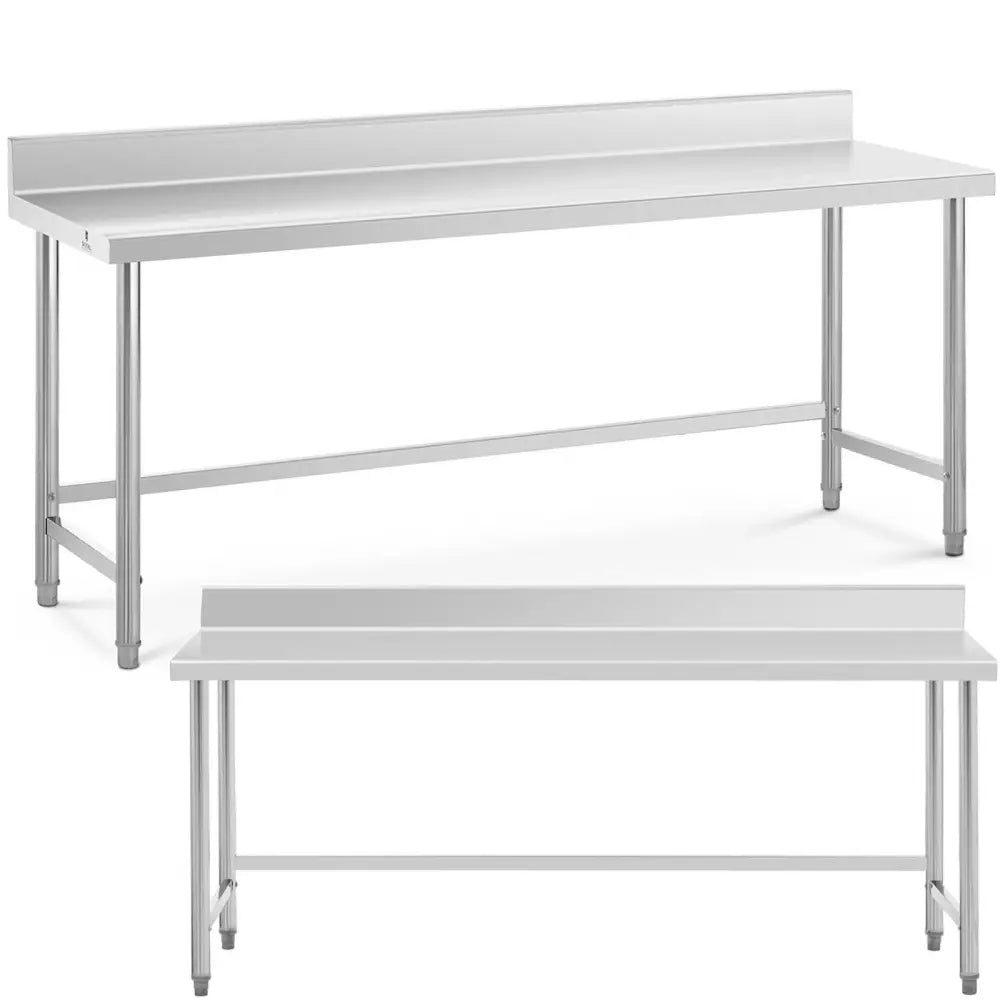 Arbeidsbenk i rustfritt stål 200x60 cm, sett skrått forfra med oppkant bak mot hvit bakgrunn.