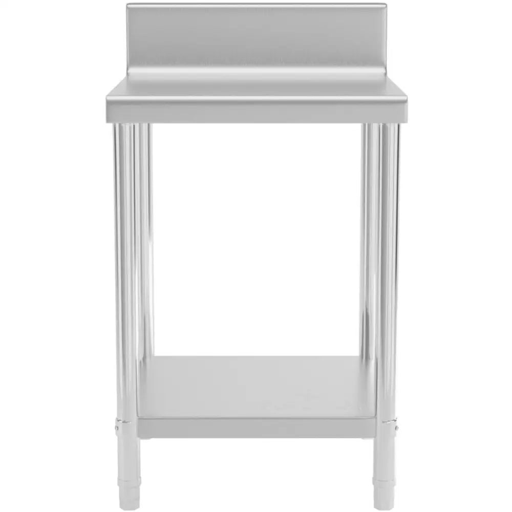 Arbeidsbenk i rustfritt stål, frontvisning med bakre opphøyd kant og underhylle mellom bena.