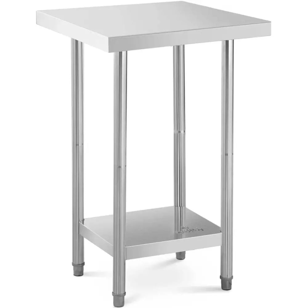 Arbeidsbenk med sentralstålblad, skrå vinkel som fremhever lav hylle og minimalistisk ståldesign.