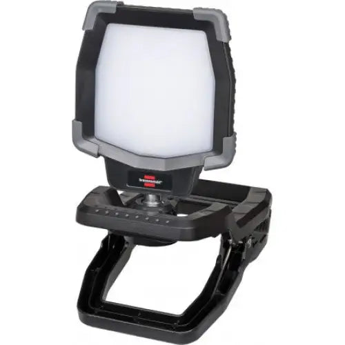 Arbeidslys CL 4050 MA, firkantet LED-lampe med bredt lysfelt og integrert bærehåndtak, sett forfra.