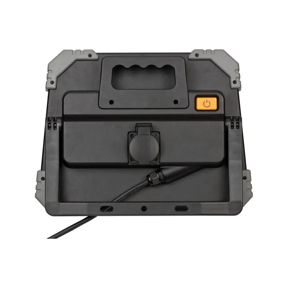 Arbeidslys LED DINORA 8061 sett bakfra, viser bærehåndtak, strømkabel og oransje av/på-knapp øverst til høyre.