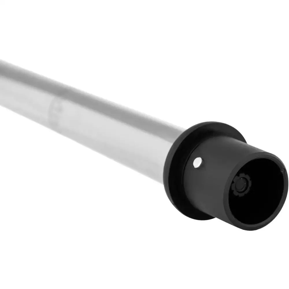 Endestykke til blanderstav, detaljert nærbilde av sølvfarget rør med svart plastfeste og låsehull.