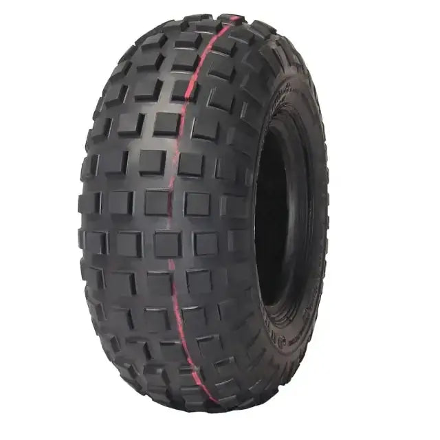 Atv Dekk 145/70-6 Duro HF240B sett skrått forfra med tydelig knastemønster og rød stripe langs midten.