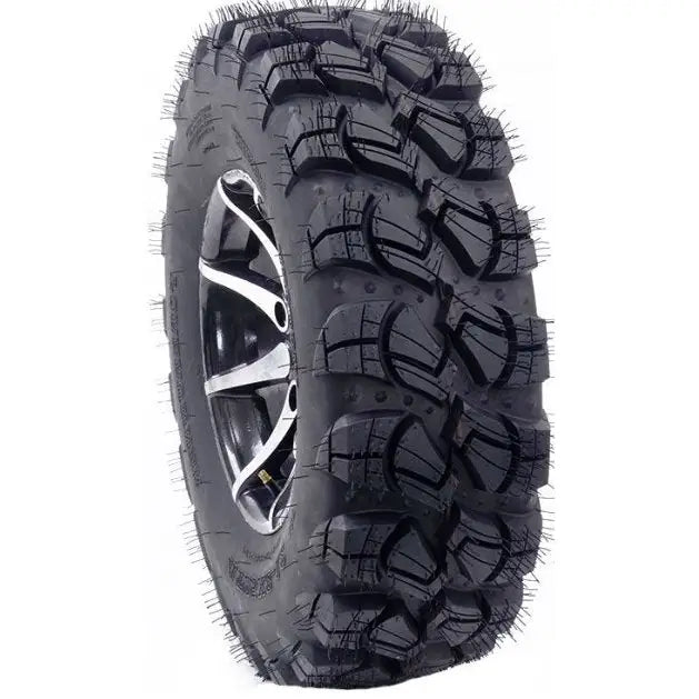Atv Dekk 25x8-12 Forerunner Victory med felg, skråvisning som fremhever dype spor og grove knotter for terrenggrep.