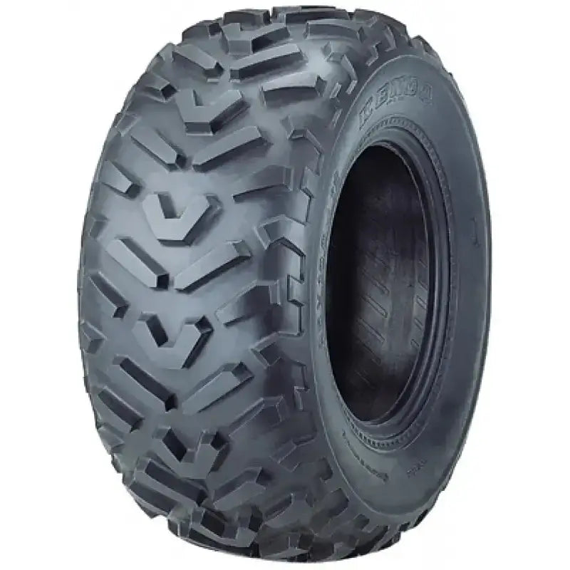Atv Dekk 18x9.50 Kenda Pathfinder K530, skrå forfra, fremhever grovt terrengmønster og brede spor.