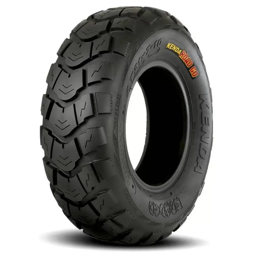 Atv Dekk 22x10-10 Kenda ROAD GO, sidevinkel som fremhever grovt mønster og fargerik logo på dekkets profil.