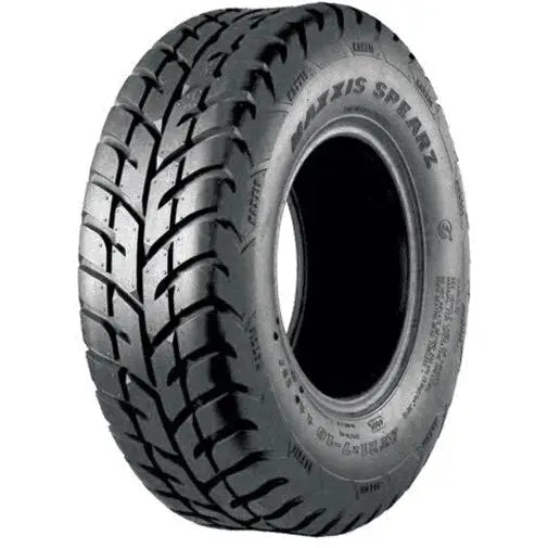 Atv Dekk 22x7-10 Maxxis Spearz, skråvisning som fremhever sideveggen med logo og det markerte mønsteret.