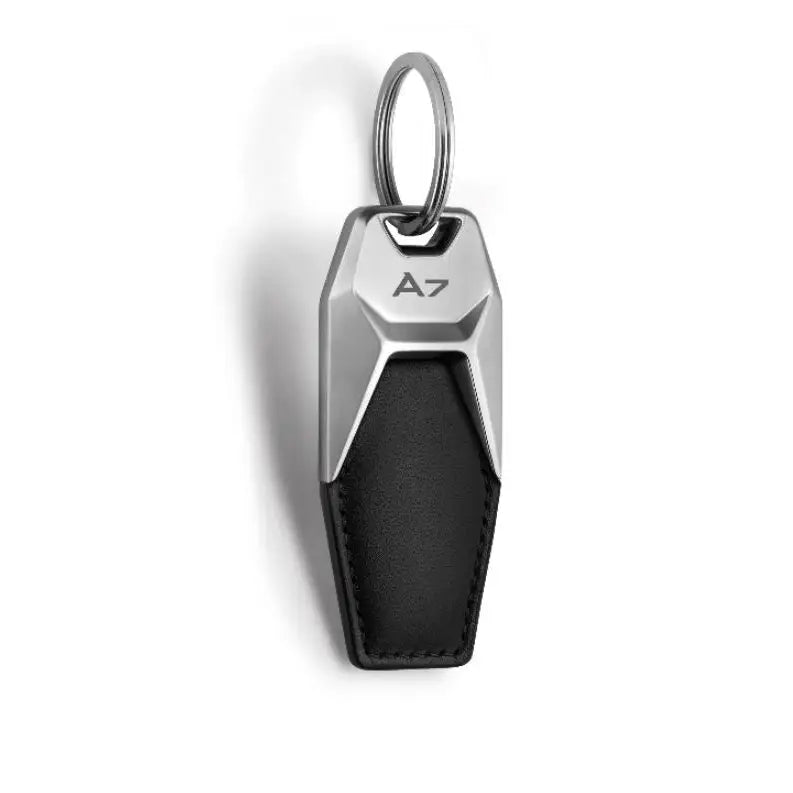 Audi Oe Nøkkelring i Skinn for Audi A7