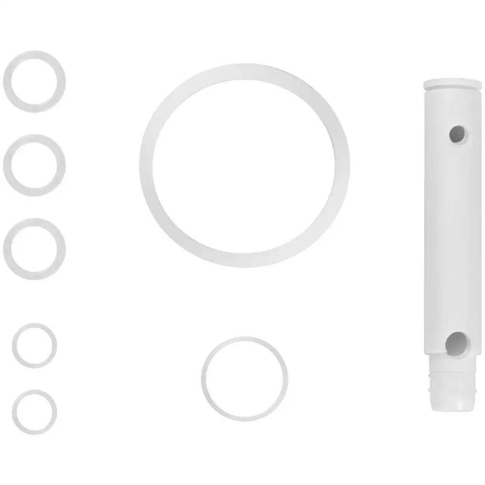 Pakningsringer og plastdel til automatisk iskremmaskin, sett ovenfra med varierende størrelser på hvit bakgrunn.