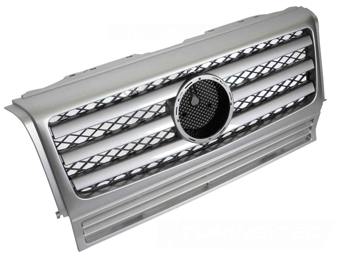 Grill Sport Sølv til Mercedes G-Klasse W463 90-12 sett rett forfra på hvit bakgrunn.