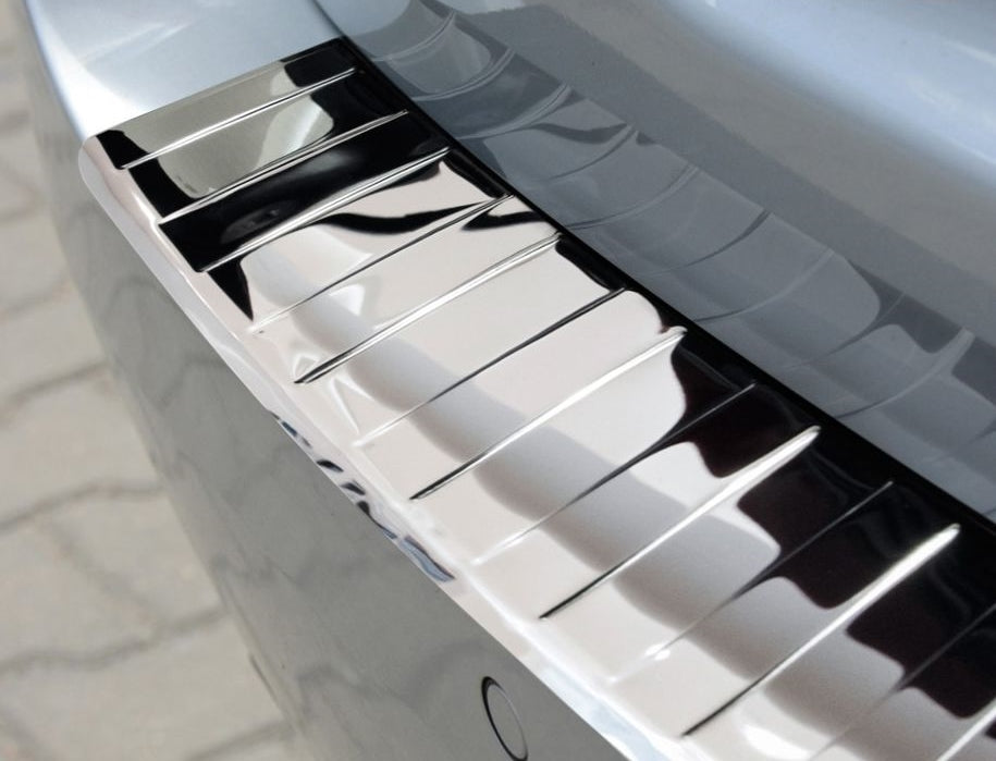 Bakfangerbeskytter Bmw 5 (F11) Touring (2010-2017) – Rustfritt stål - detaljer