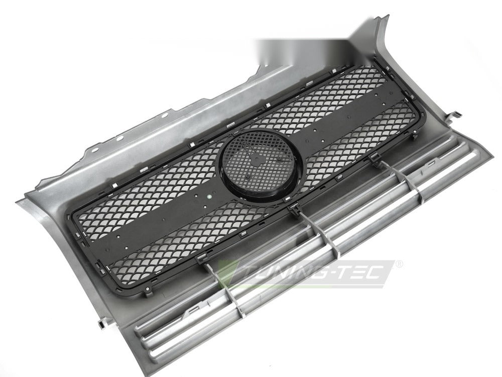 Grill Mercedes G-Klasse W463 90-12 sølv/krom med festedetaljer.