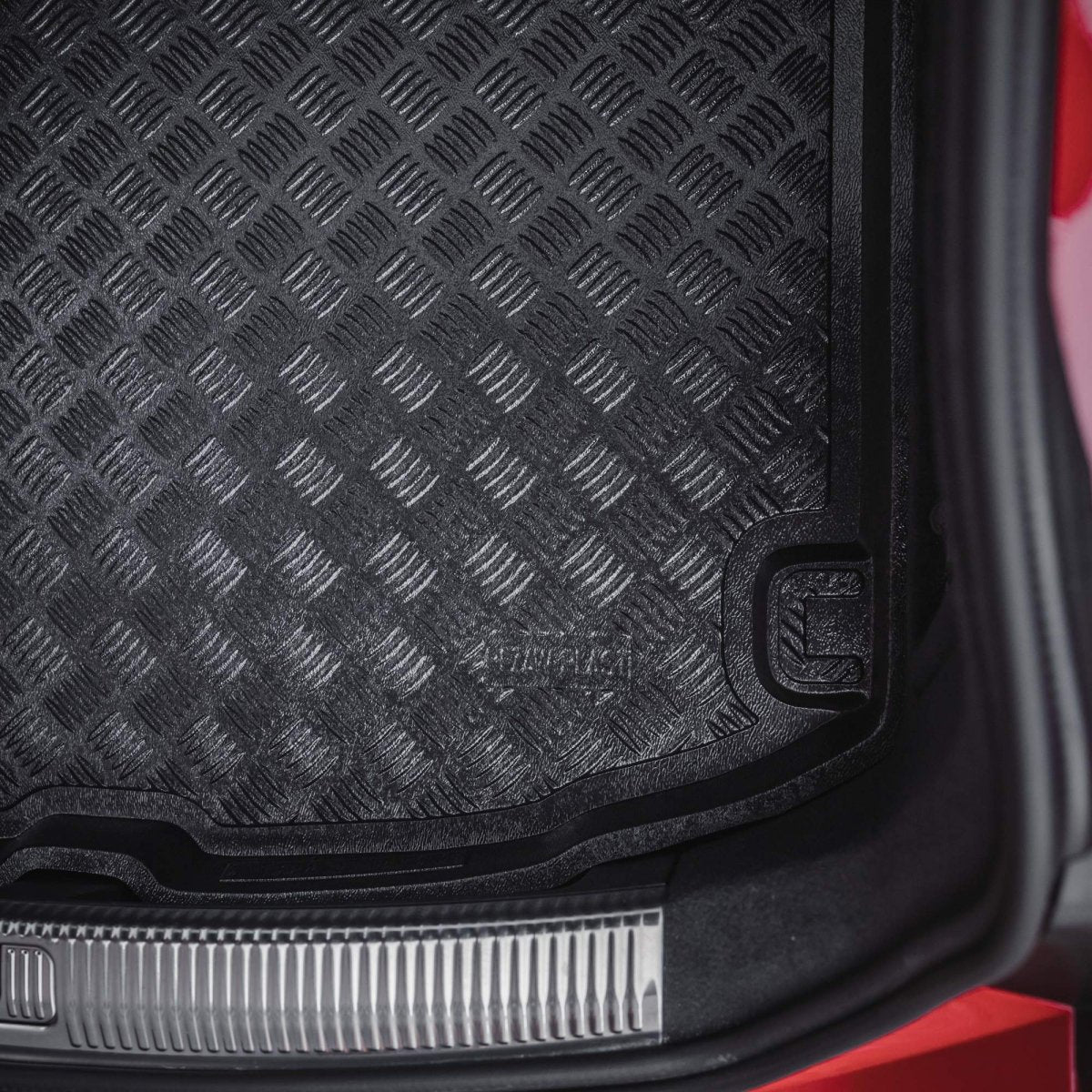 Rezaw-Plast bagasjeromsmatte til Tesla Model Y – olje- og bensinbestandig